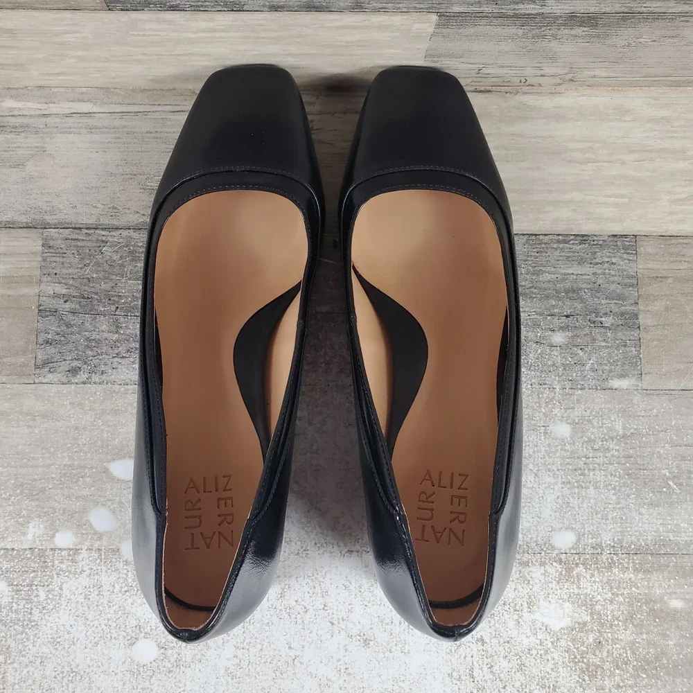 Naturalizer new without